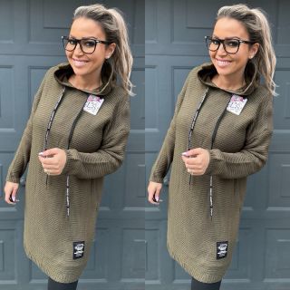 ❤️ NOVINKA ❤️ Tu si nesmíš nechat ujít 🤩 Tady objednáš ➡️ https://www.pinkstore.cz/prodlouzeny-svetr-bohys/